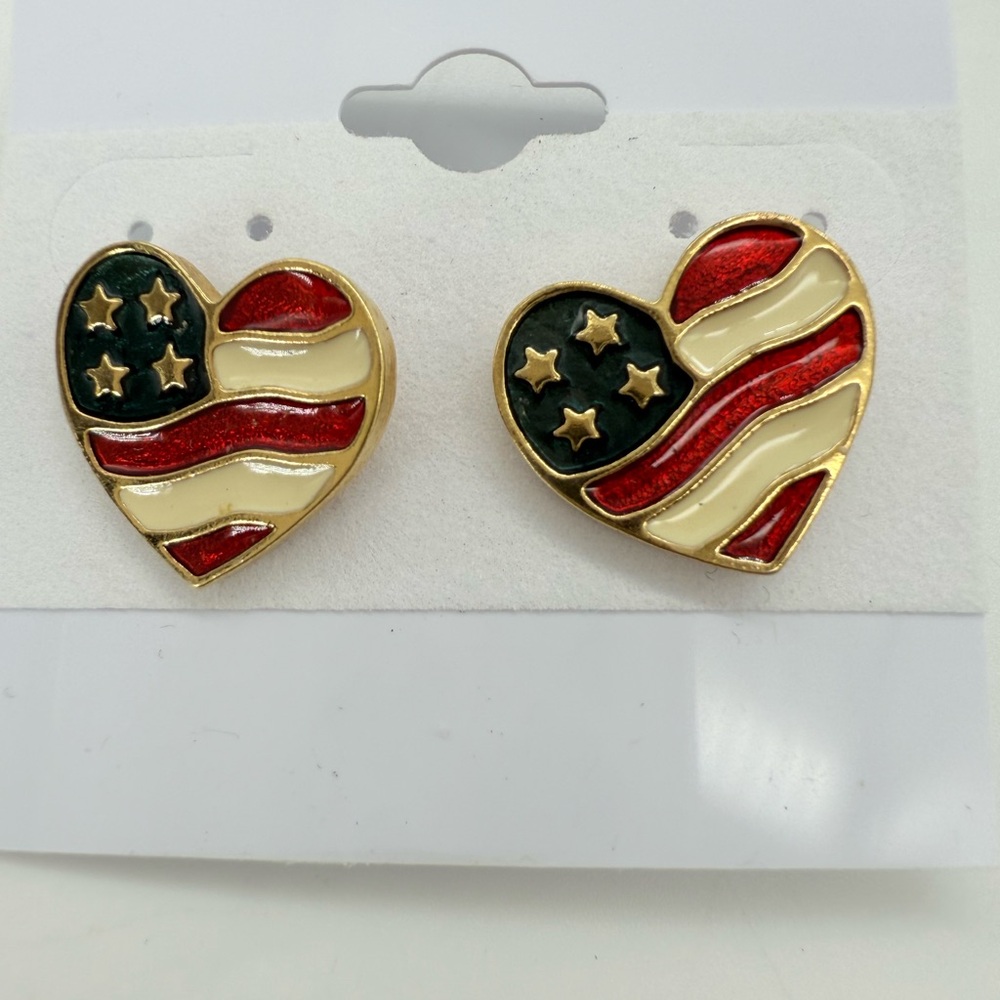Vintage Avon Patriotic 4th ofโ July American Flag Small Red Heart Earrings Gift